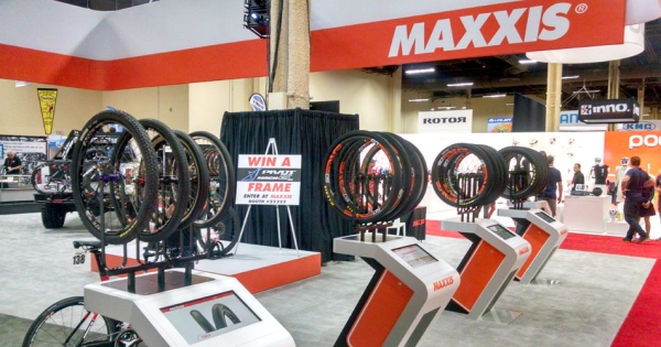 резина для такси шины Максис MAXXIS